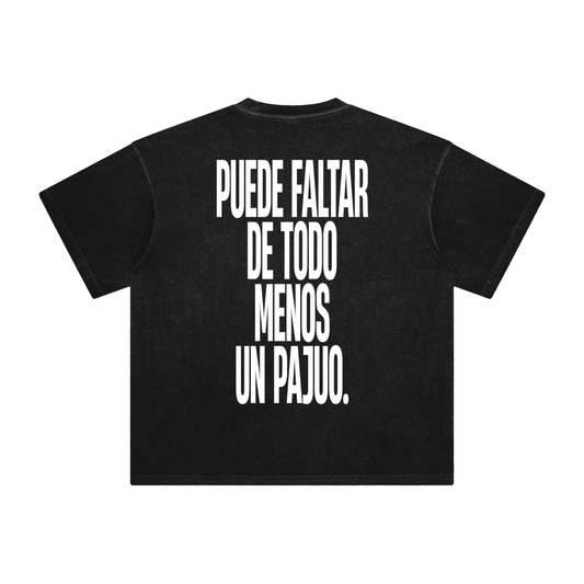 Back view of puede faltar de todo menos un pajuo black graphic t-shirt